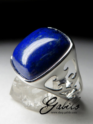 Men's ring with lapis lazuli