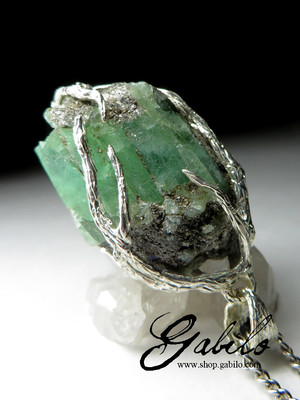 Green beryl silver pendant with gem report MSU