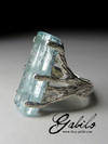 Silver ring with aquamarine crystal