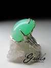 Ring with chrysoprase in silver