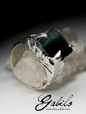 Men's ring with polychrome tourmaline