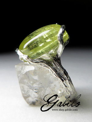 Silver ring with heliodor
