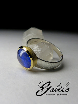 Silver ring with tanzanite
