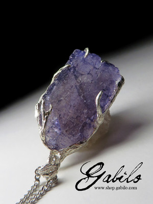 Silver pendant with fluorite