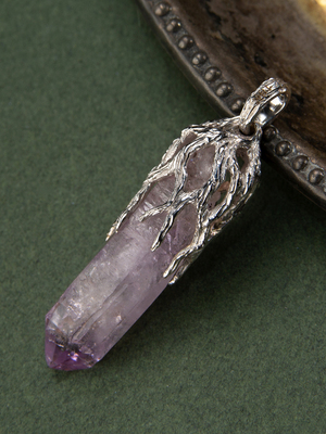 Reserved: Amethyst crystal in white gold