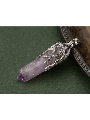 Amethyst crystal in white gold