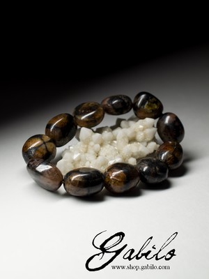 Bracelet from chiastolite