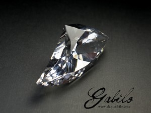 Rock crystal 30х68 fantasy cut 183 carats