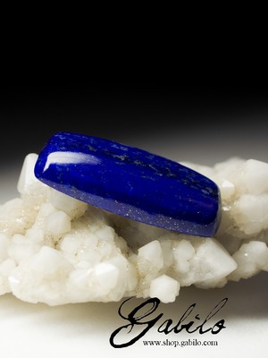 Cabochon of lapis lazuli 22.85 carats