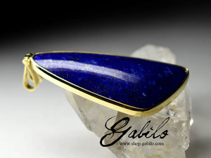 On order: gold pendant with lapis lazuli