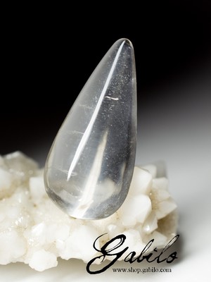 Rock crystal cabochon drop 43.30 carat
