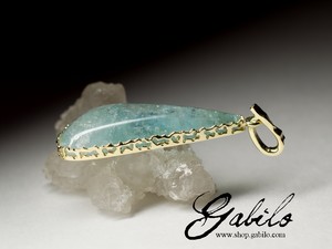 Aquamarine gold necklace