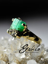 Men's ring with raw emerald in gold
