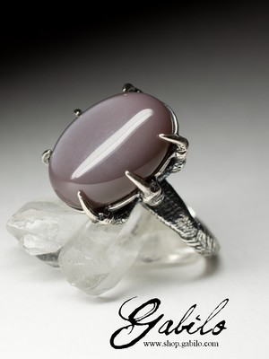 Ring with moon stone cat's eye