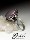 Ring with moon stone cat's eye