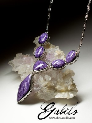 Necklace with charoite in silver