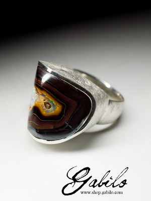 Ring with Opal in Silver