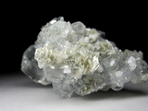 Crystals of aquamarine with muscovite