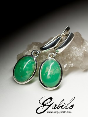 Earrings with chrysoprase in silver