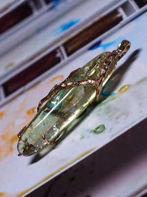 Heliodor and diamonds gold pendant