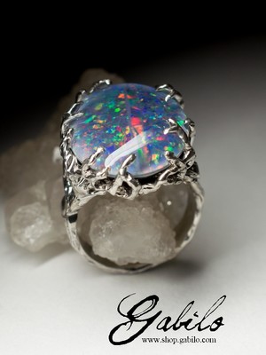 Ring with opal triplet in silver