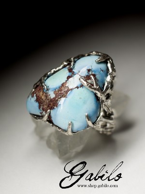 Ring with turquoise in silver
