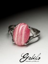 Ring with rhodochrosite in white gold