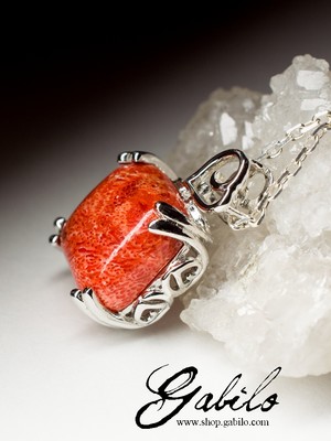 Silver pendant with coral