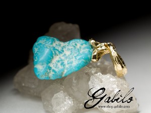 Turquoise gold pendant
