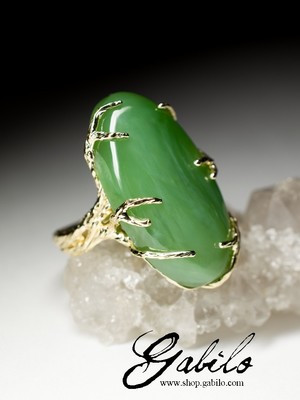 On order: large gold ring with jade
