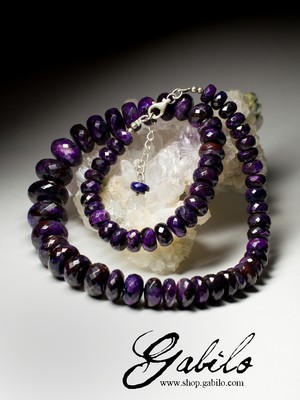 Large beads of sugilite