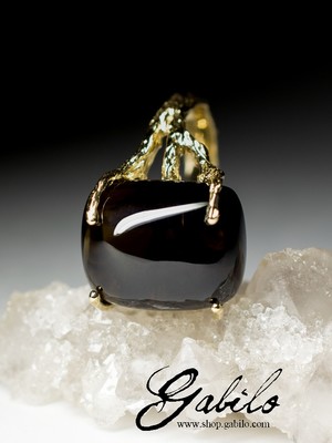 Gold ring with rauchtopaz