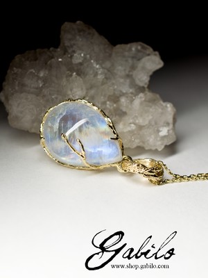 Moonstone Gold Necklace 