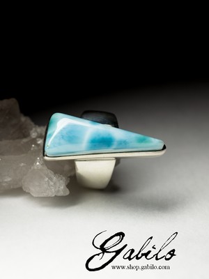 Ring with larimar in silver