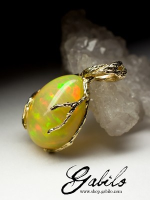 Ethiopian opal gold pendant 