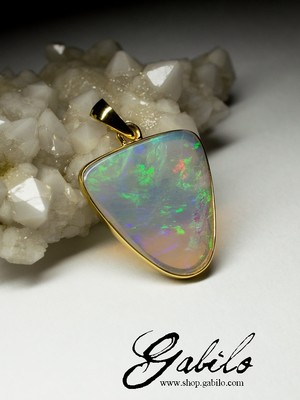 Opal Gold Pendant