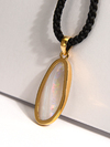 Opal yellow gold pendant