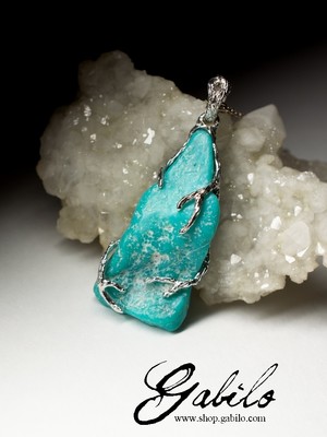 Silver pendant with turquoise