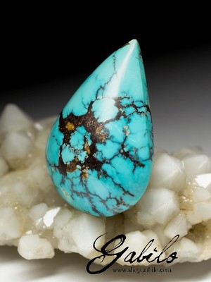 Cabochon Iranian turquoise 42.5 carats