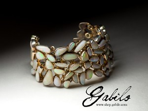 Silver bracelet with opals