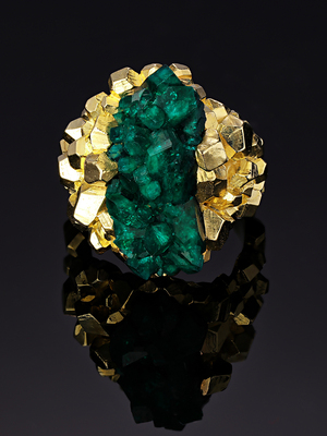 Dioptase crystals gold ring 