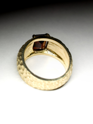 Almandine gold ring