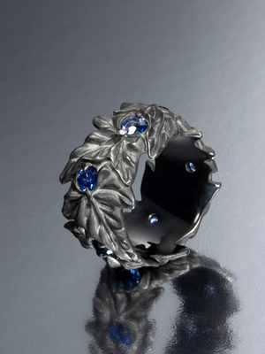 Blue Sapphire Ivy gold ring