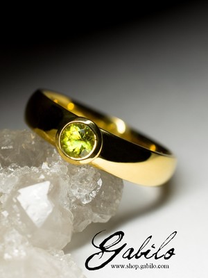 Sphene golden ring with Jewelry Report MSU